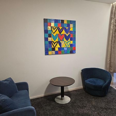Kauno Apartamentai Su Balkonu 考纳斯 外观 照片