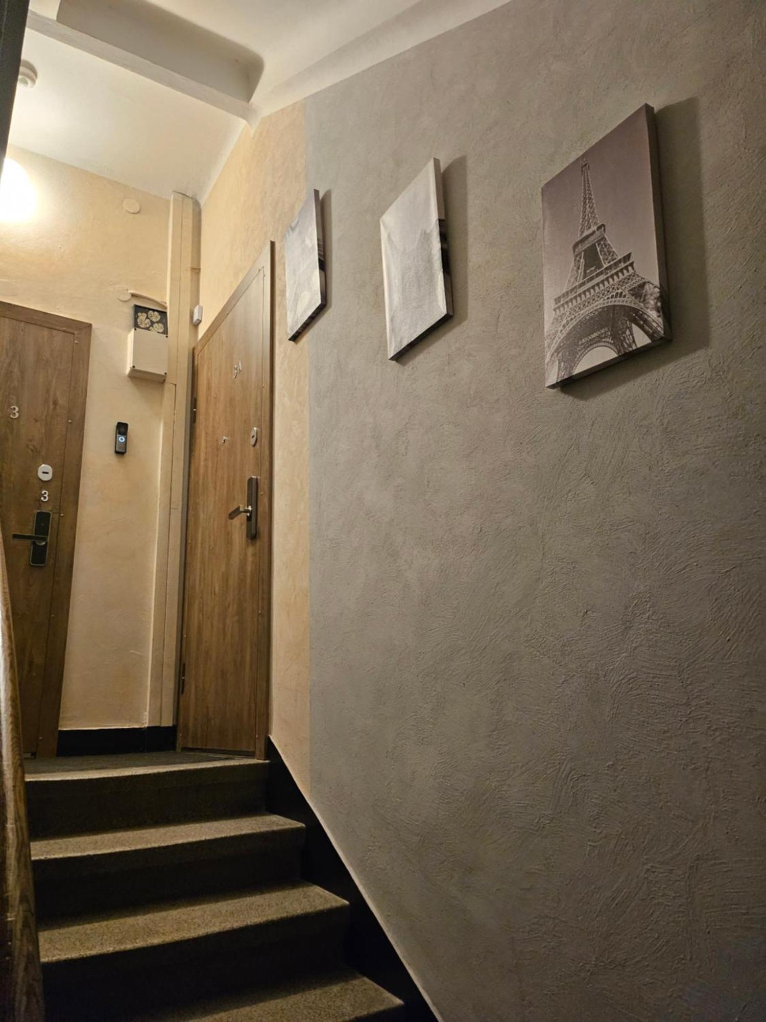 Kauno Apartamentai Su Balkonu 考纳斯 外观 照片